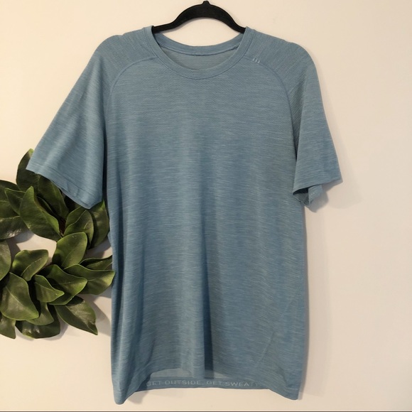 lululemon athletica Other - lululemon mens metal vent tech short sleeve sz M